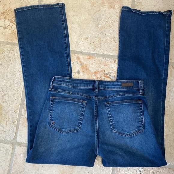 Kut From the Kloth Women’s Baby Bootcut Jeans Mid Rise Medium Wash Size 8S Denim - Picture 3 of 14